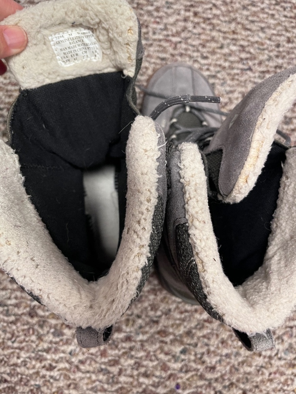 Vasque sz 10.5 Pow Pow boot - Picture 4 of 5